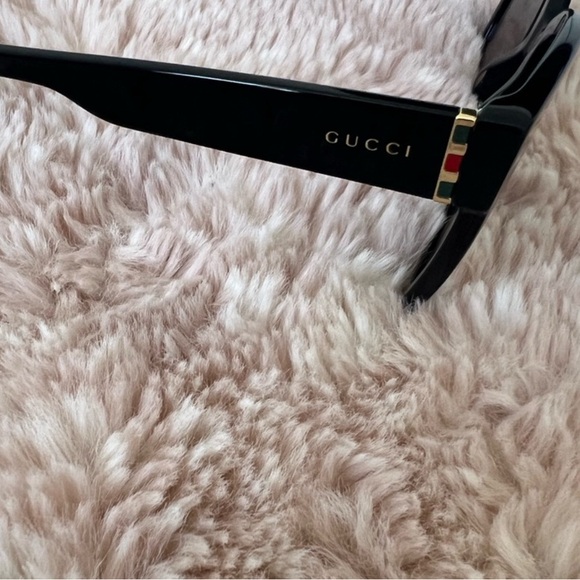 Gucci Black Oversized Square Sunglasses - Picture 4 of 11